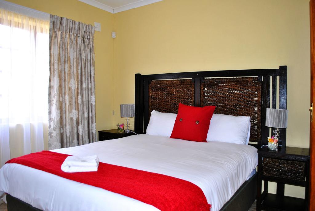 Mount Azimbo Lodge Louis Trichardt Exterior foto