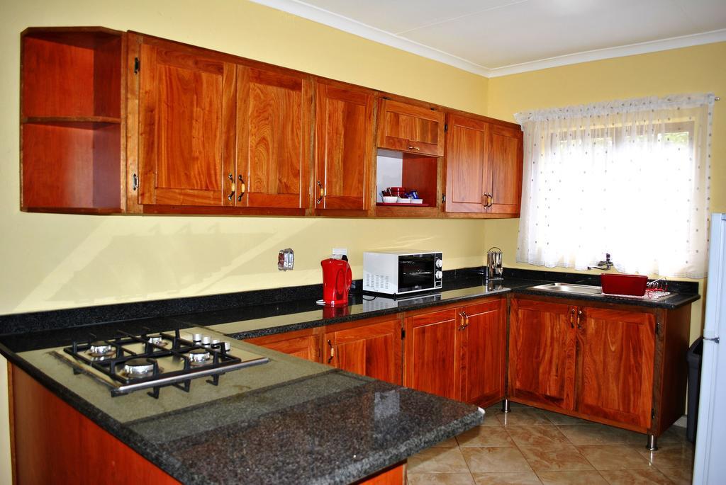 Mount Azimbo Lodge Louis Trichardt Exterior foto